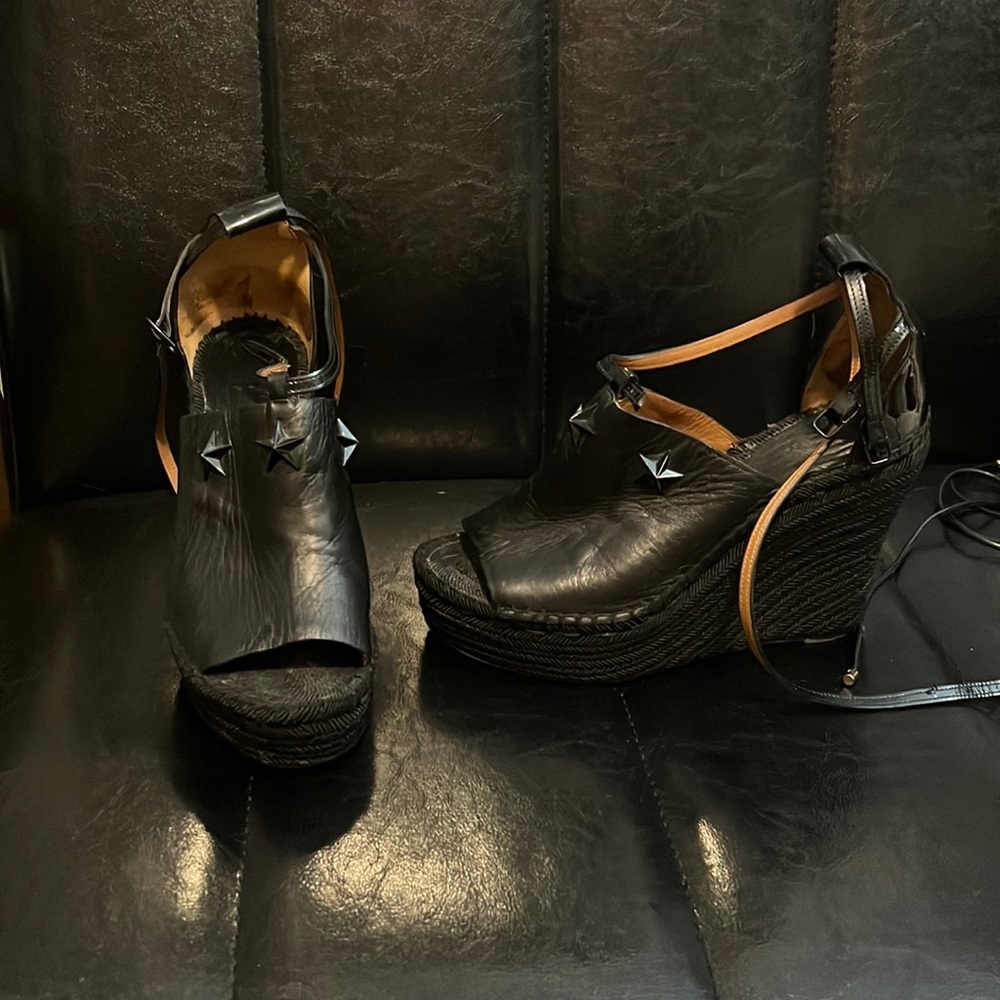 Givenchy Black Leather Star Open Toe Espadrille Wedge Sandals